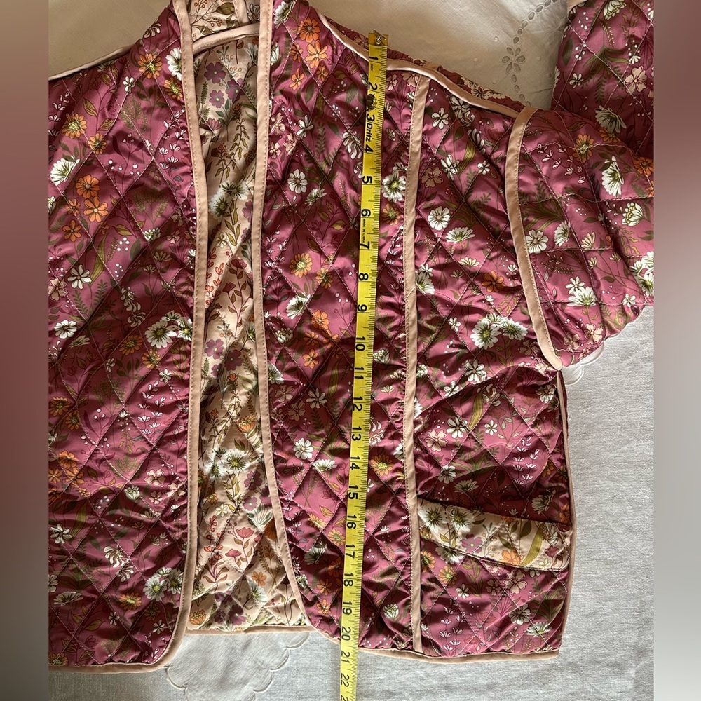 Floral Quilted Women's Jacket - Pink and Cream - Picture 8 of 11